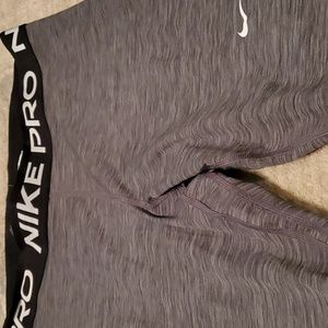 Nike Pro Womens Dry-Fit Yoga/Leggings Pants. Size 1x